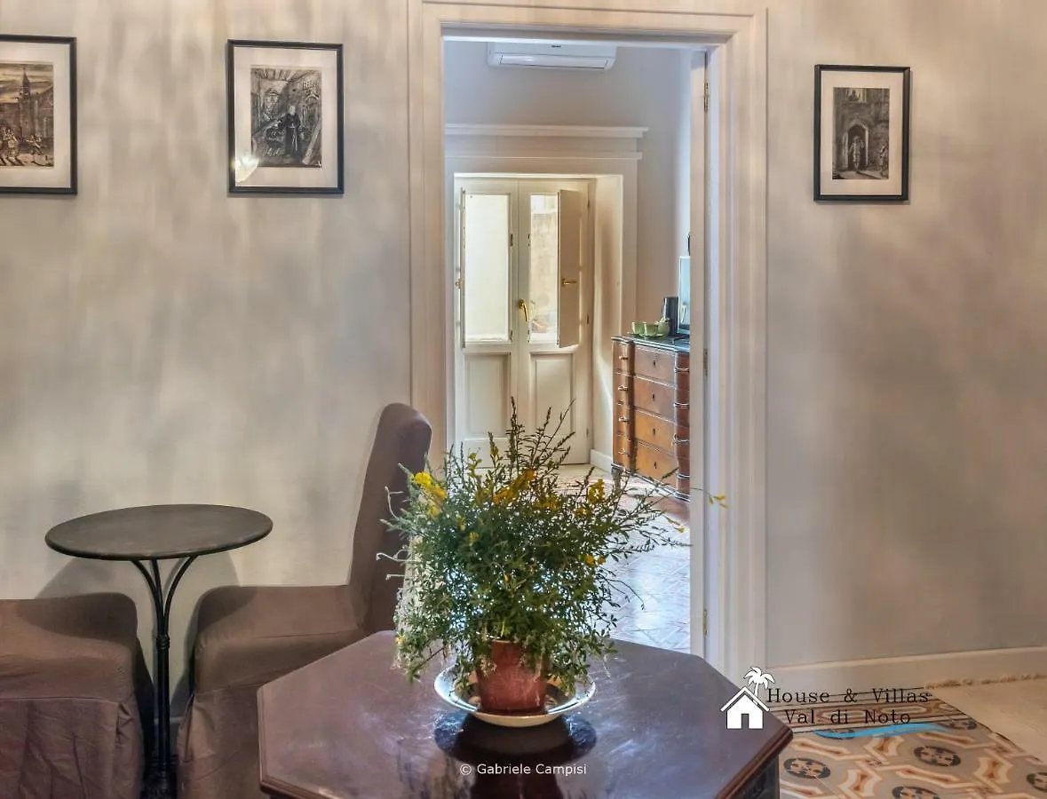Bed and Breakfast Donna Maddalena Noto